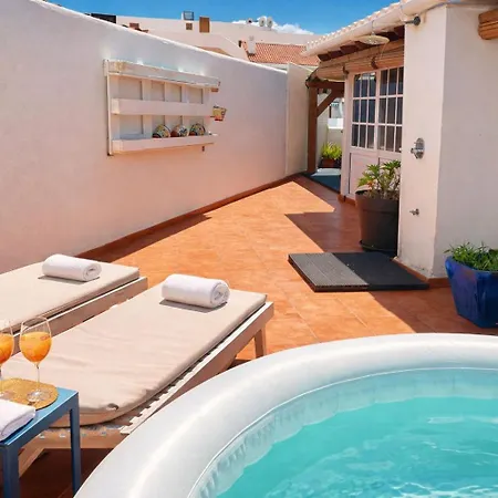Atico 307-Jacuzzi Privado&Pool Appartamento Costa Adeje (Tenerife)